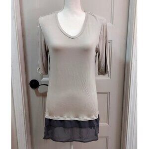 Logo Lori Goldstein_M_used_light gray_tunic